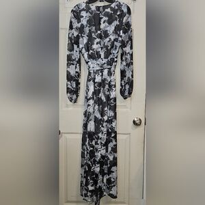 Chic Monochrome Floral Long Sleeve Dress